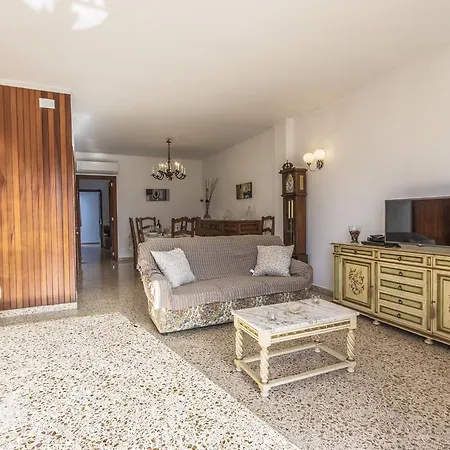 Nyaraló Townhouse Dionis By Homevillas360