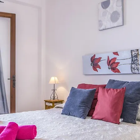 Holiday home Townhouse Dionis By Homevillas360 *