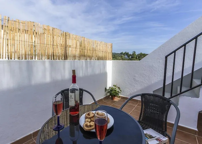 Dom wakacyjny Townhouse Dionis By Homevillas360